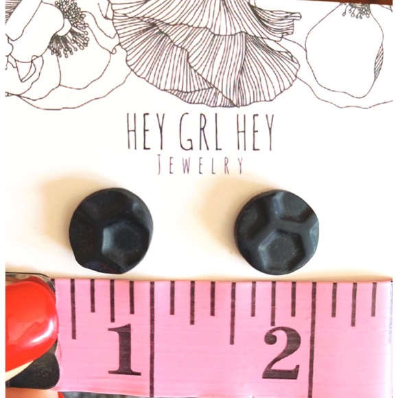 NEW Black Clay Rolled Stud Earrings - Picture 4 of 4
